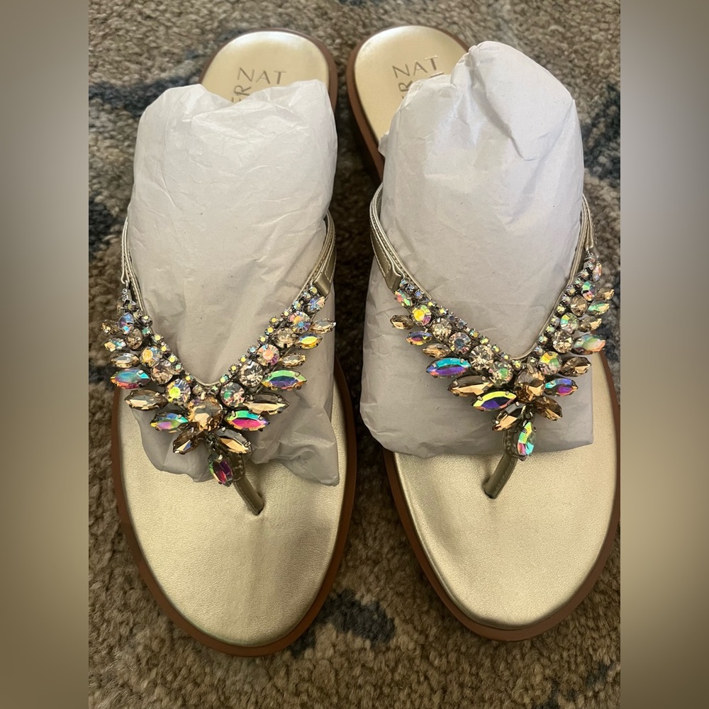 NWT Neutralizer sandals with gems size 11